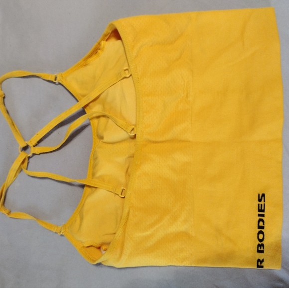 Better Bodies Crop Top - Picture 2 of 4